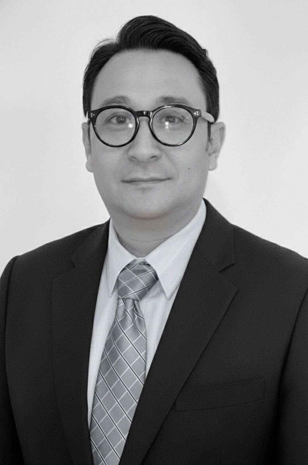 Dr. Arturo Domínguez Labor Law Commercial Law Contracts and Negotiations.